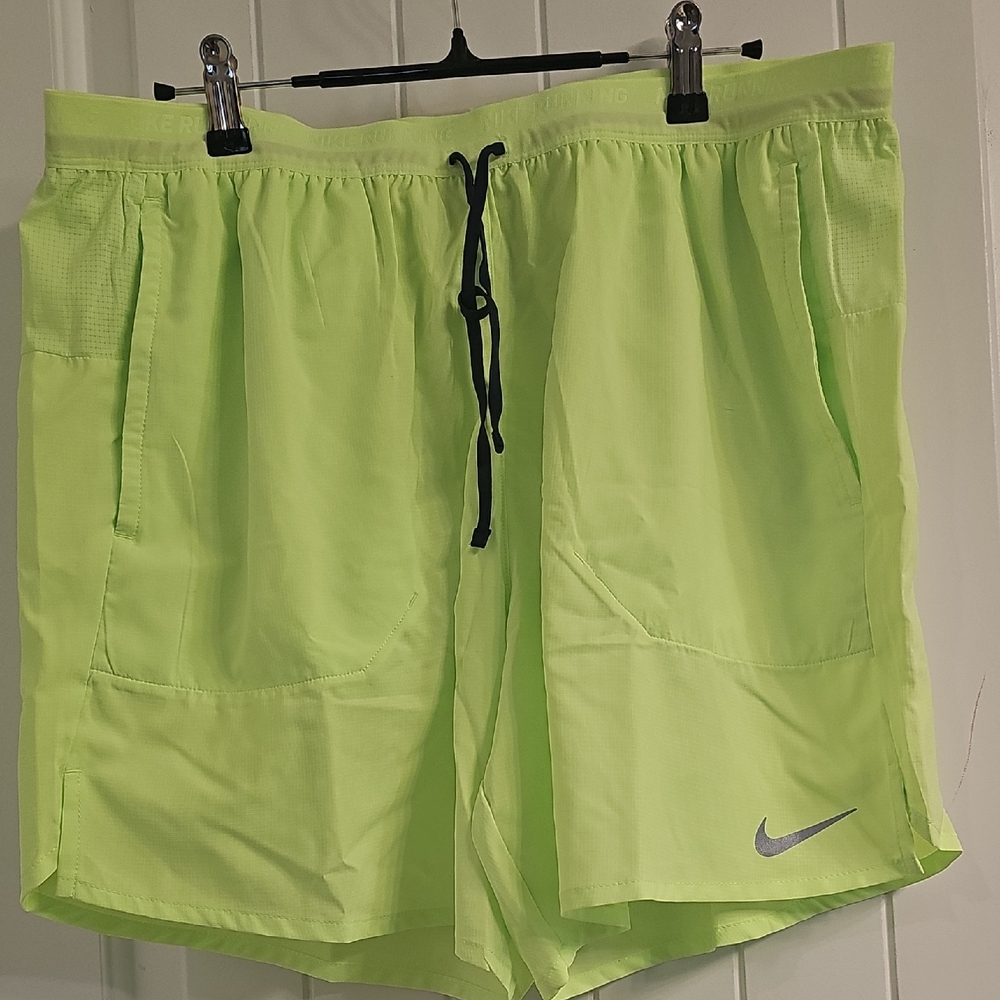 Nike Men's Neon Green Sports Shorts